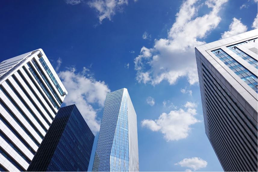 ルシアンホールディングス