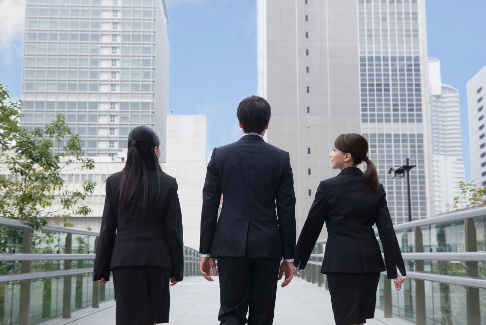 national civil servant bonuses